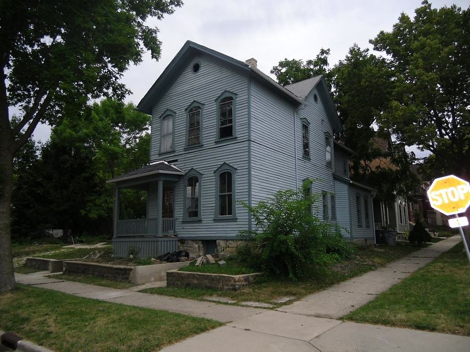 1st image of 102 W Vine St