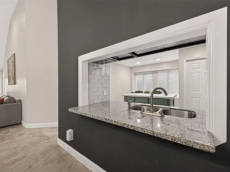 22939 Indian Ridge Dr — Photo 10