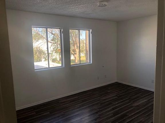 3rd image of 2132 W Glenrosa Ave