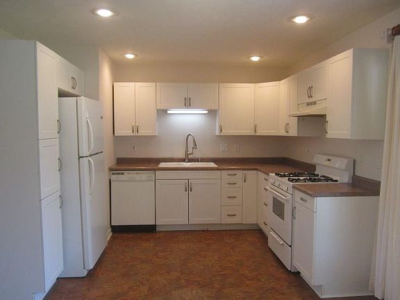 5th image of 311 Southlane Dr