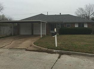 1316 Kings Court Cir, Moore, OK 73160