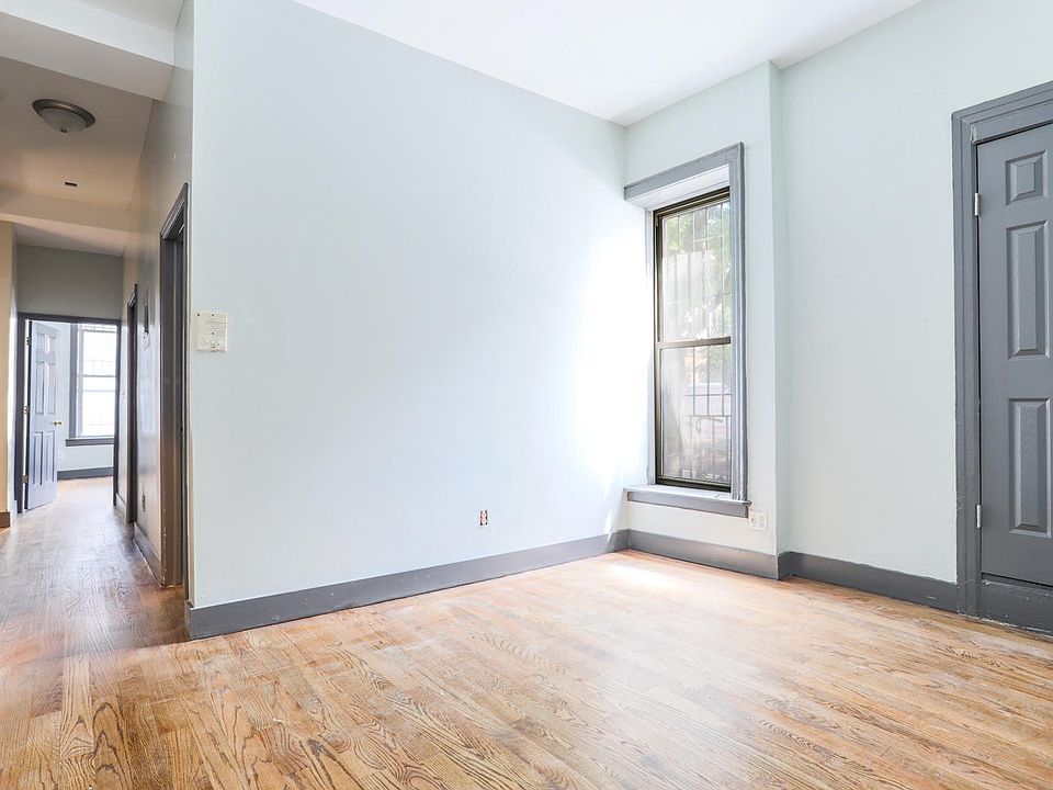1st image of 144 Stuyvesant Ave APT 2L