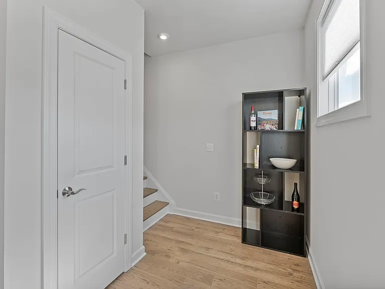 1810 Fowler St — Photo 23