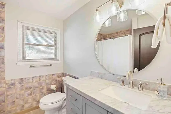 1146 Tiverton Ct — Photo 9