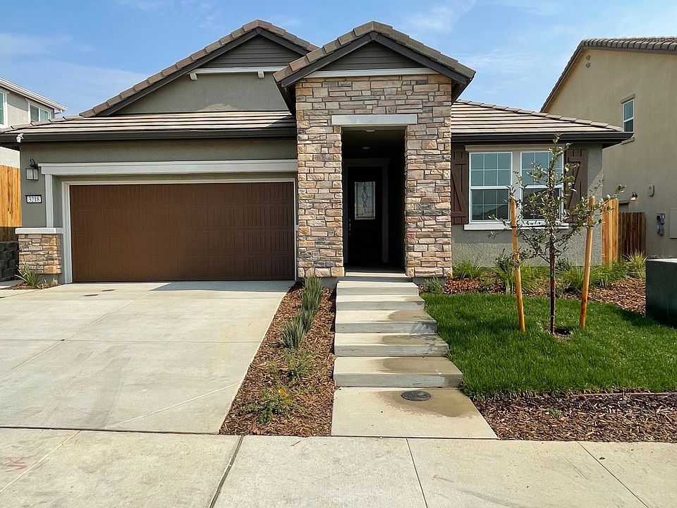 1st image of 3218 Dragonfly Way