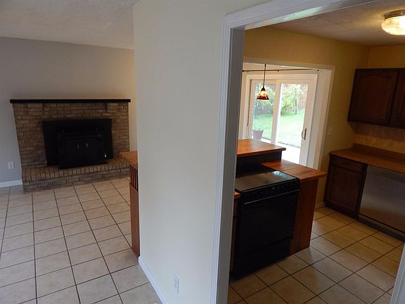 5th image of 4422 Stockholm Ln