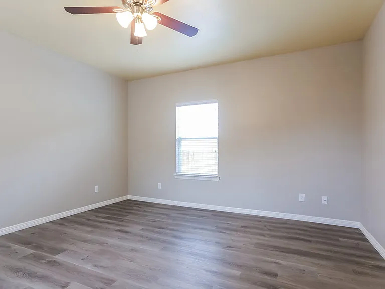 21327 Sweet Grass Ln — Photo 10