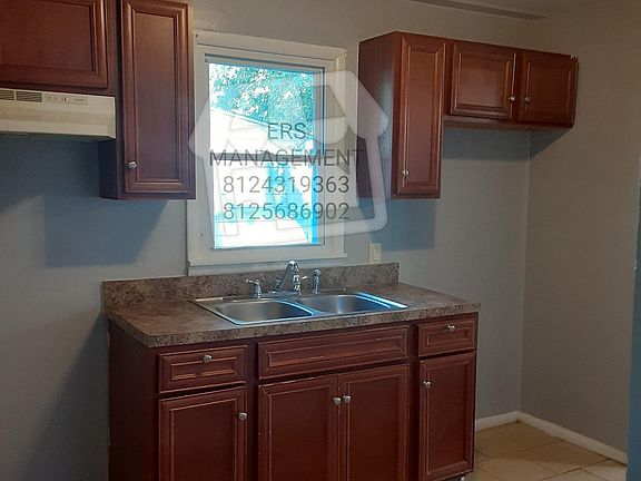 4th image of 2623 S Roosevelt Dr
