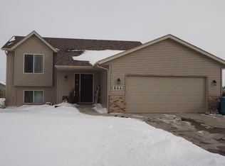 644 22nd St SE, Owatonna, MN 55060