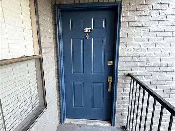 3rd image of 3708 IDLEBROOK CIRCLE #212