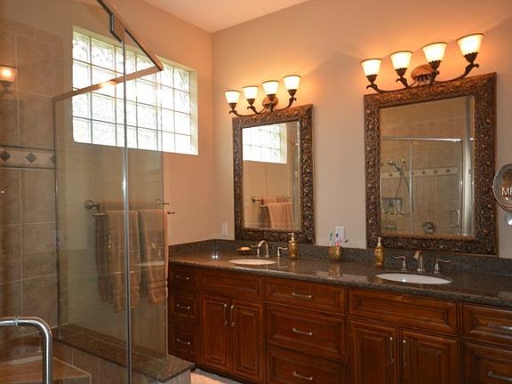 5th image of 4344 Live Oak Blvd
