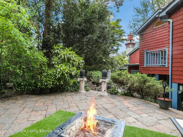 435 Edinboro Rd, Staten Island, NY 10306