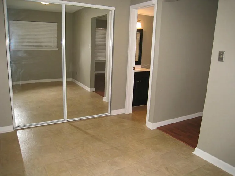 2500 Burleson Rd #402 — Photo 7