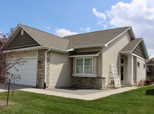 2808 Roxboro Dr, Ames, IA 50010