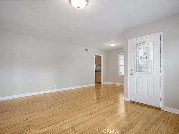 3rd image of 712 E Alder St APT A