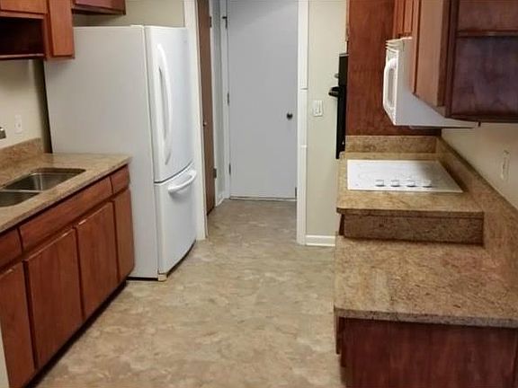 2nd image of 3342 Bougainvillea Dr