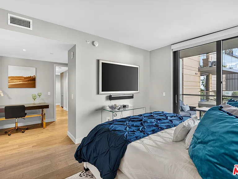 1755 Ocean Ave #702 — Photo 19