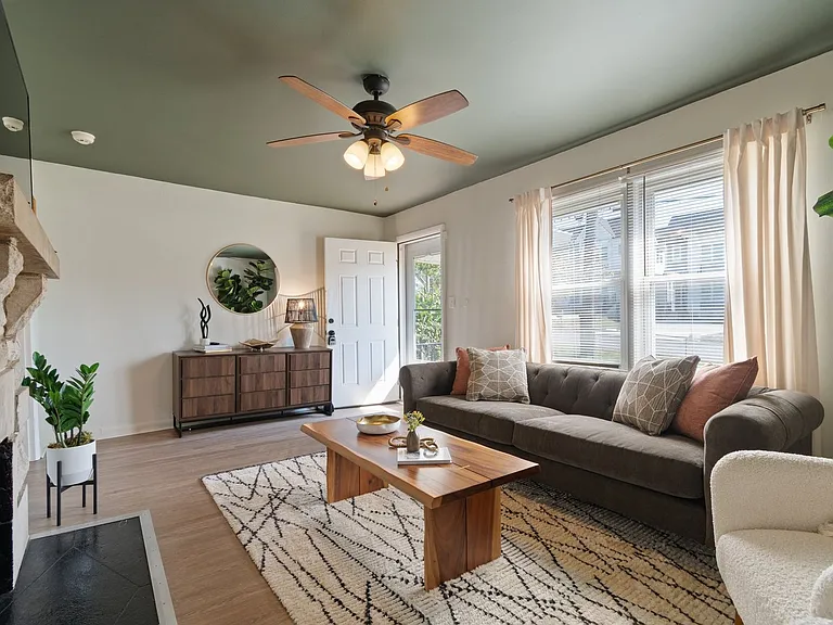 605 Annex Ave — Photo 14