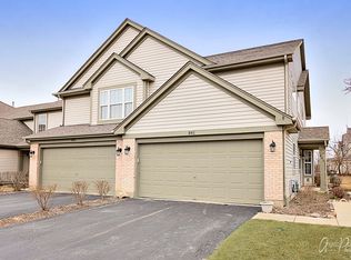 841 Blue Spruce Ct, Lindenhurst, IL 60046