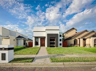 1805 Leann Rimes Rd, Edinburg, TX 78542
