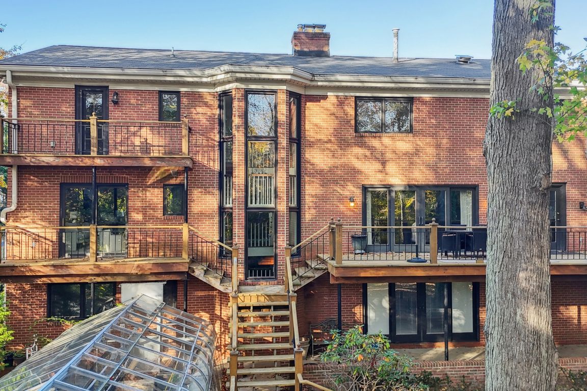 next background image