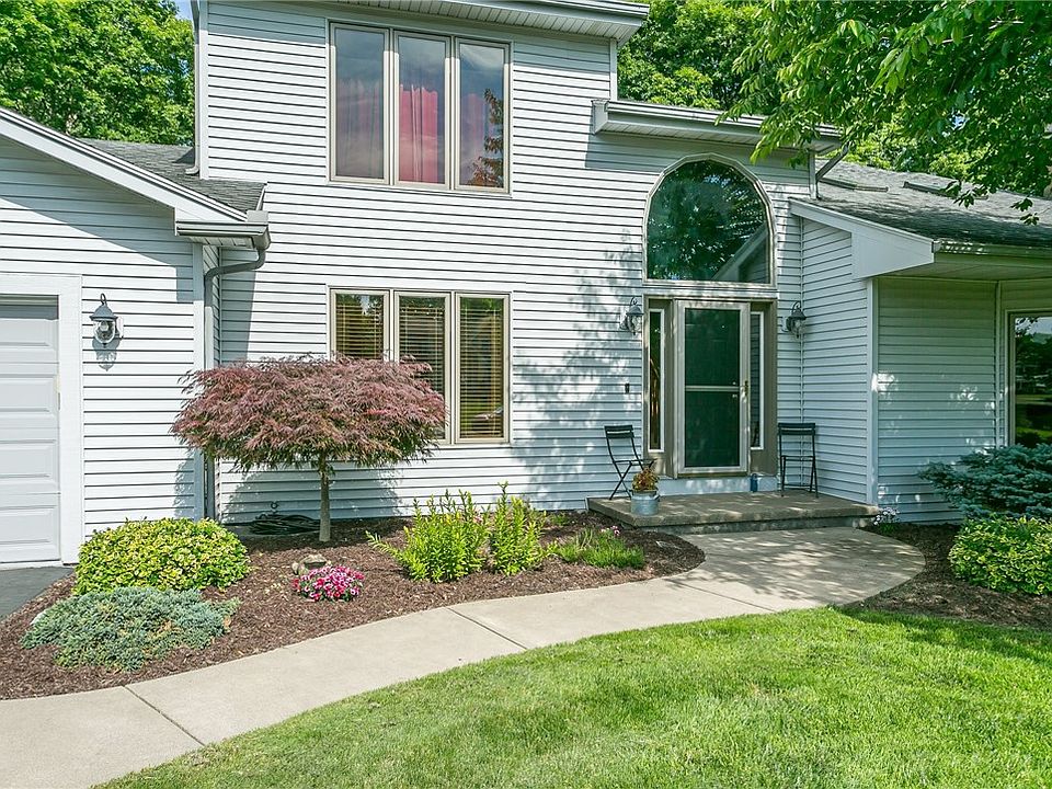47 Stonewood Dr, Fairport, NY 14450 Zillow