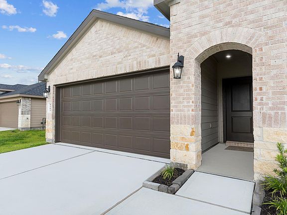 2nd image of 9018 Rose Water Trl