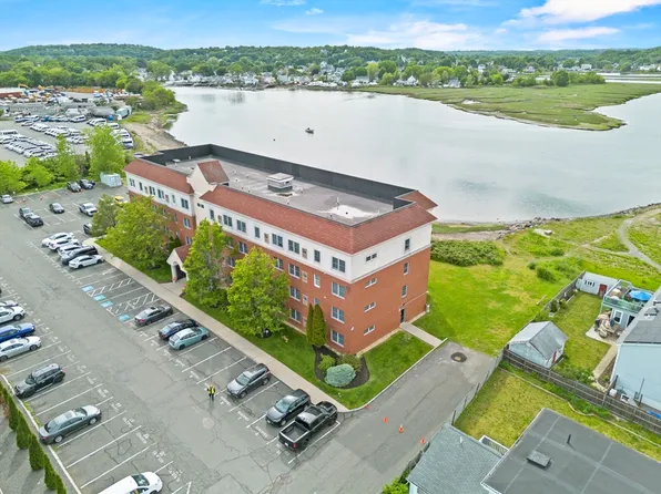 20 Heaths Ct APT 201, Lynn, MA 01905