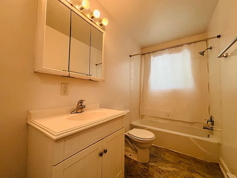 109 Northview Dr #18 — Photo 8