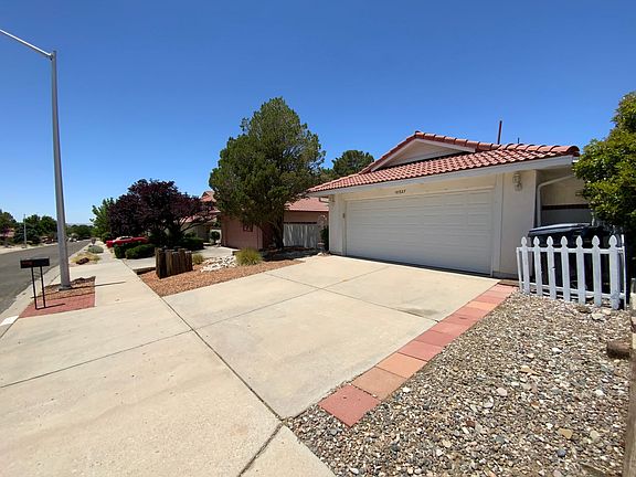 2nd image of 10327 Casador Del Oso NE