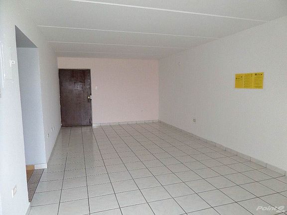 LIVING & DINING ROOM (1)