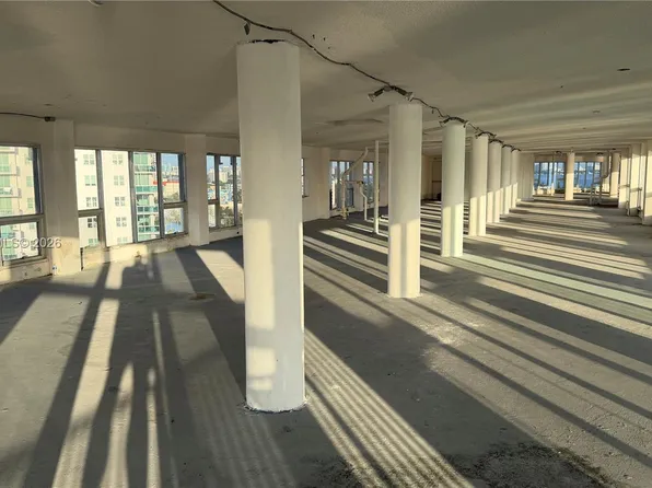 7904 West Dr #Penthouse, Miami Beach, FL 33141