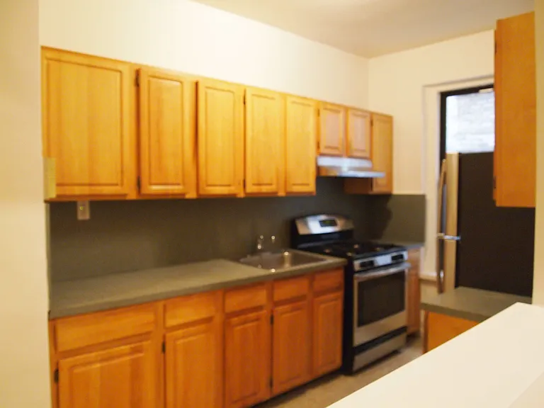 546 W 147th St #2E — Photo 3