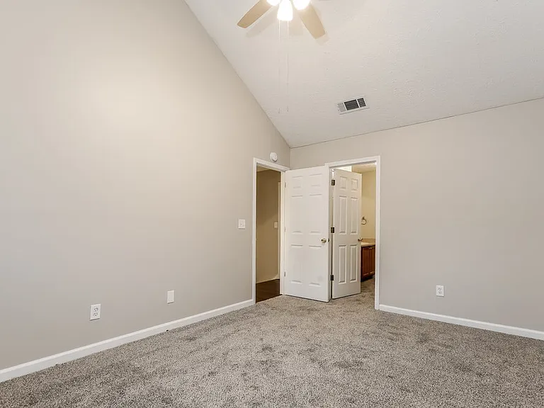 102 Inverness Trce — Photo 9