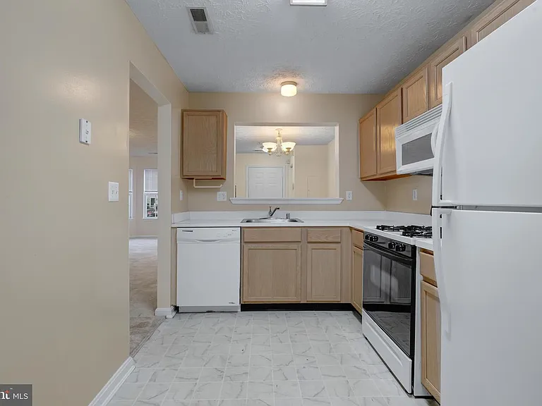 50 Amberstone Ct #50A — Photo 9
