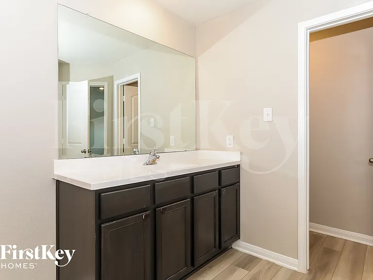 26732 Frost Dr — Photo 15