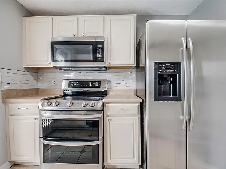 735 Alton Ave — Photo 14