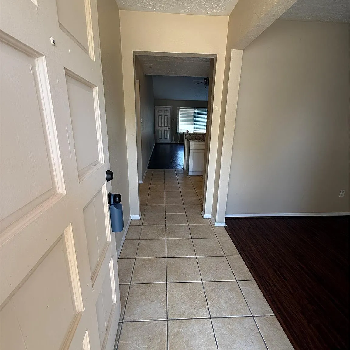3 bed, 2.0 bath, 1584 sqft, $1,695 — Photo 3