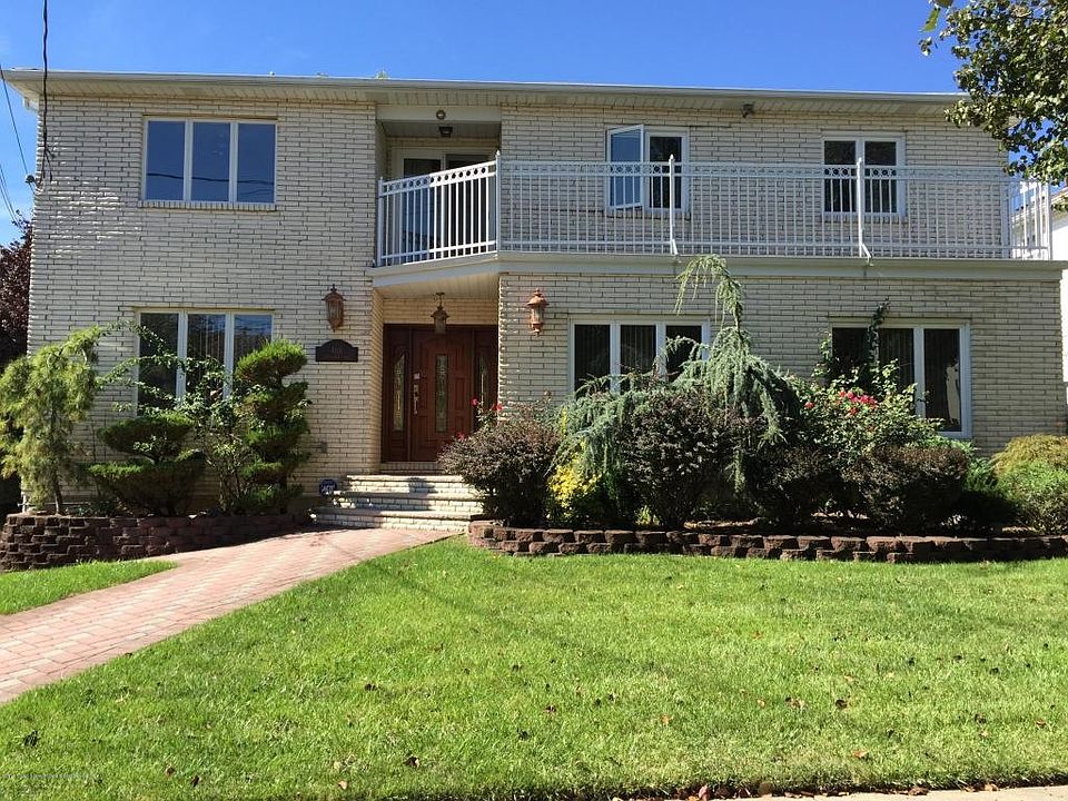 1st image of 466 Holdridge Ave