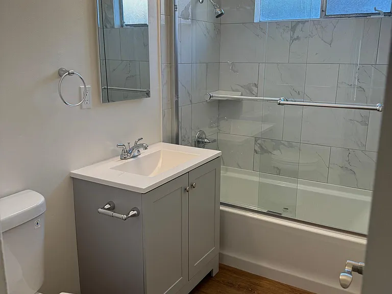 3722 Mentone Ave #8 — Photo 14