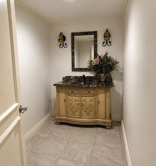 1818 Pelham Ave #103 — Photo 25