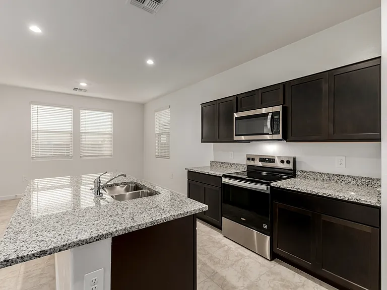 2850 W Sheppard Ave — Photo 6