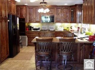 1411 McCart Ave, Brea, CA 92821