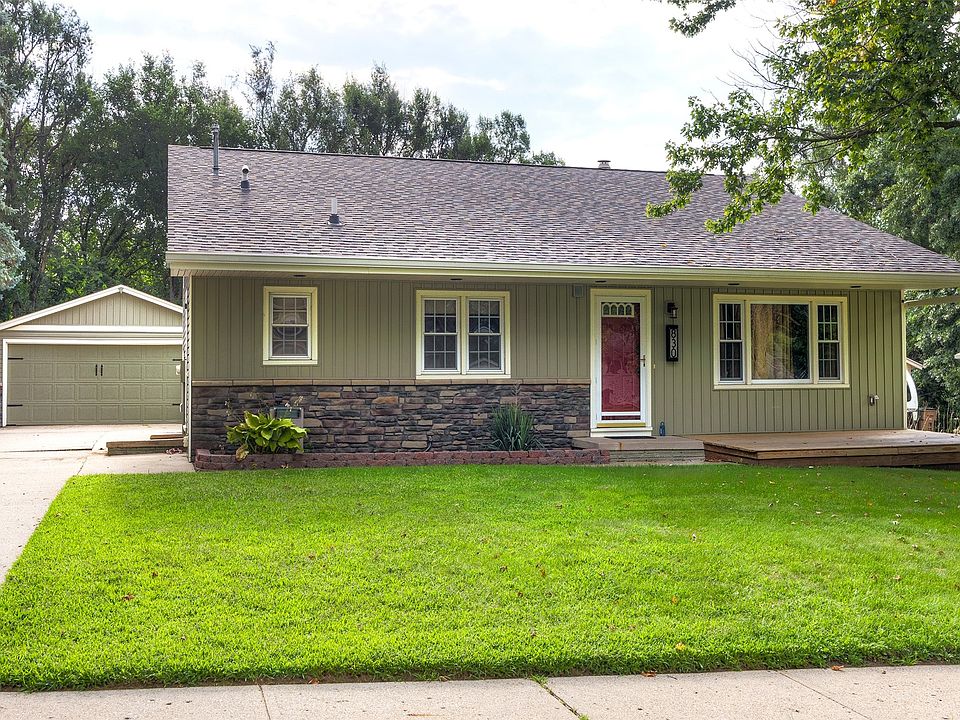 1st image of 830 Linden Dr