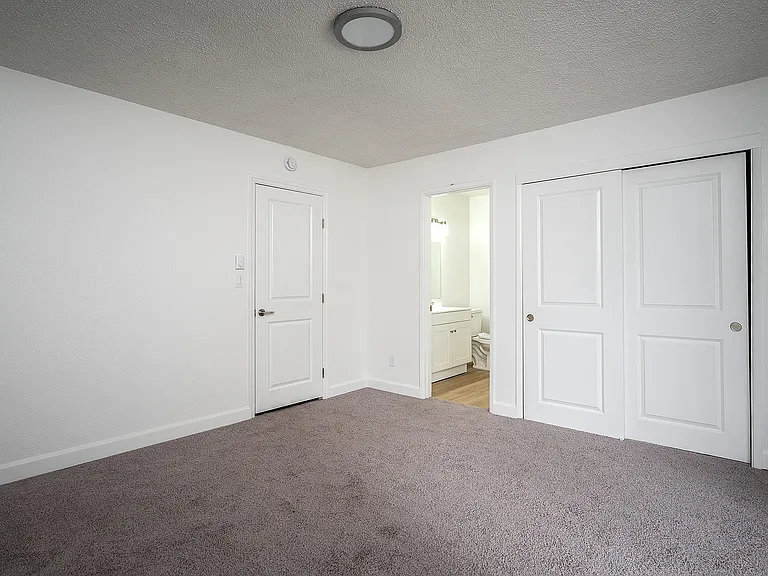 Forty9 Jamieson Apartments — Photo 14