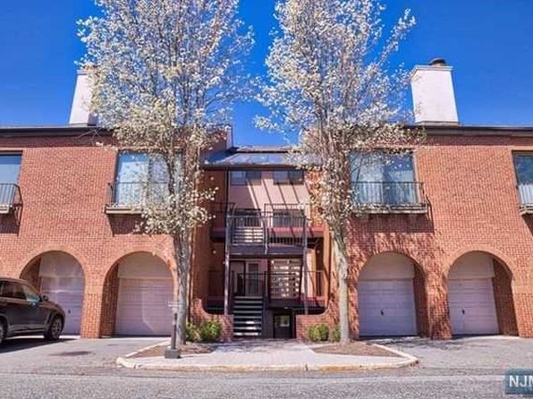 Teaneck NJ Condos & Apartments For Sale - 19 Listings | Zillow