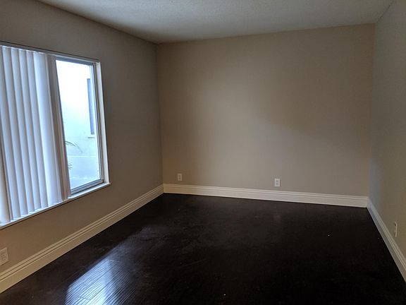 2nd image of 123 Mira Mar Ave
