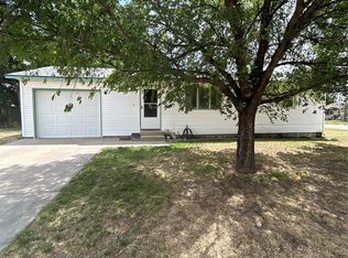 2308 Lee Ave, Garden City, KS 67846