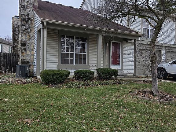 2nd image of 7913 Hunters Path