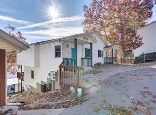 34 Point Cherokee Cir, Lake Ozark, MO 65049